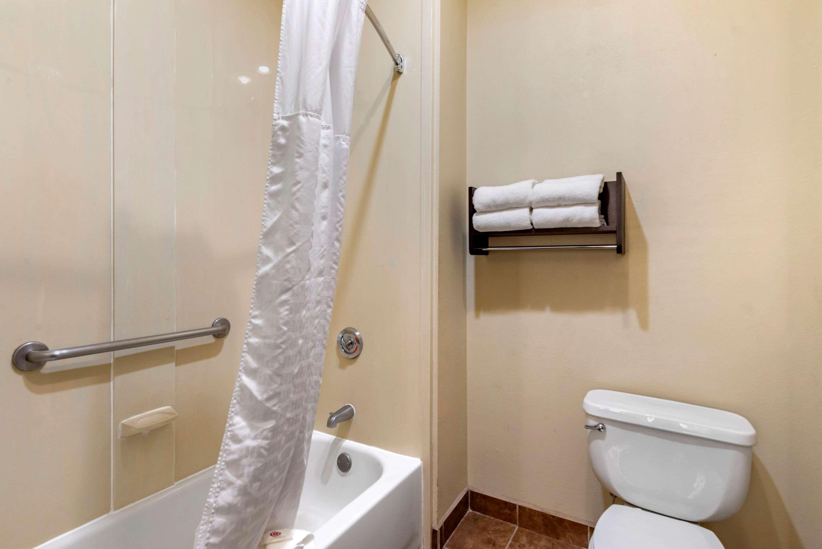 Comfort Suites Кловис Екстериор снимка