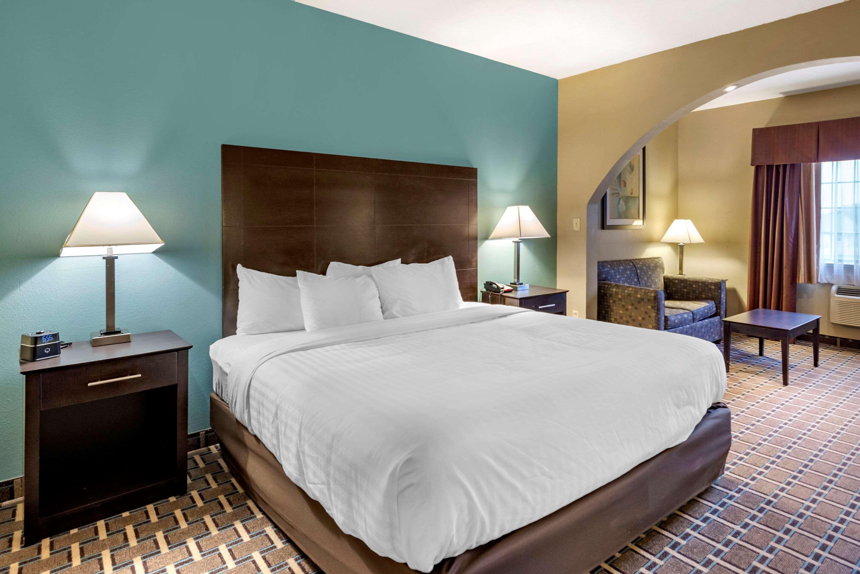 Comfort Suites Кловис Екстериор снимка