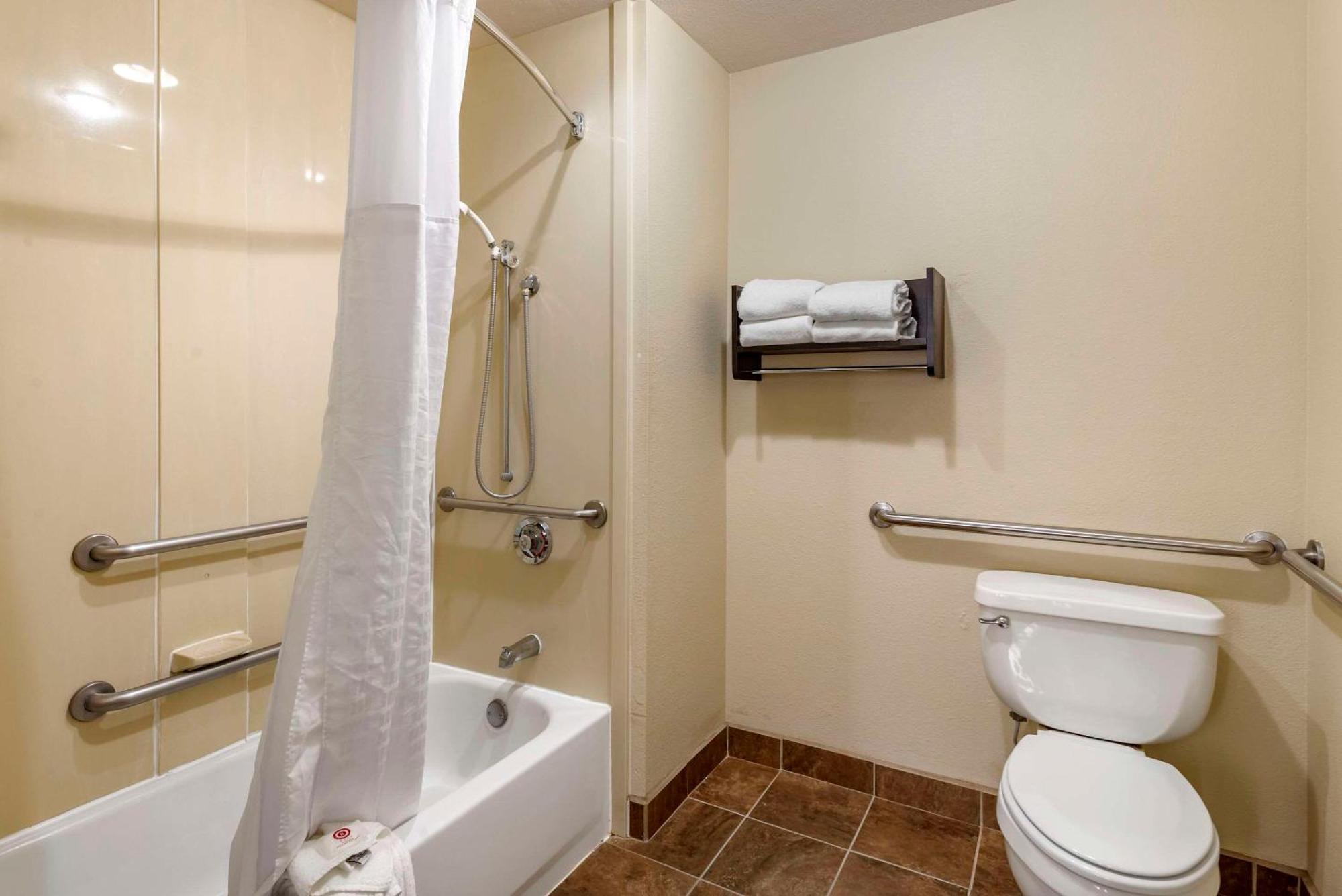 Comfort Suites Кловис Екстериор снимка